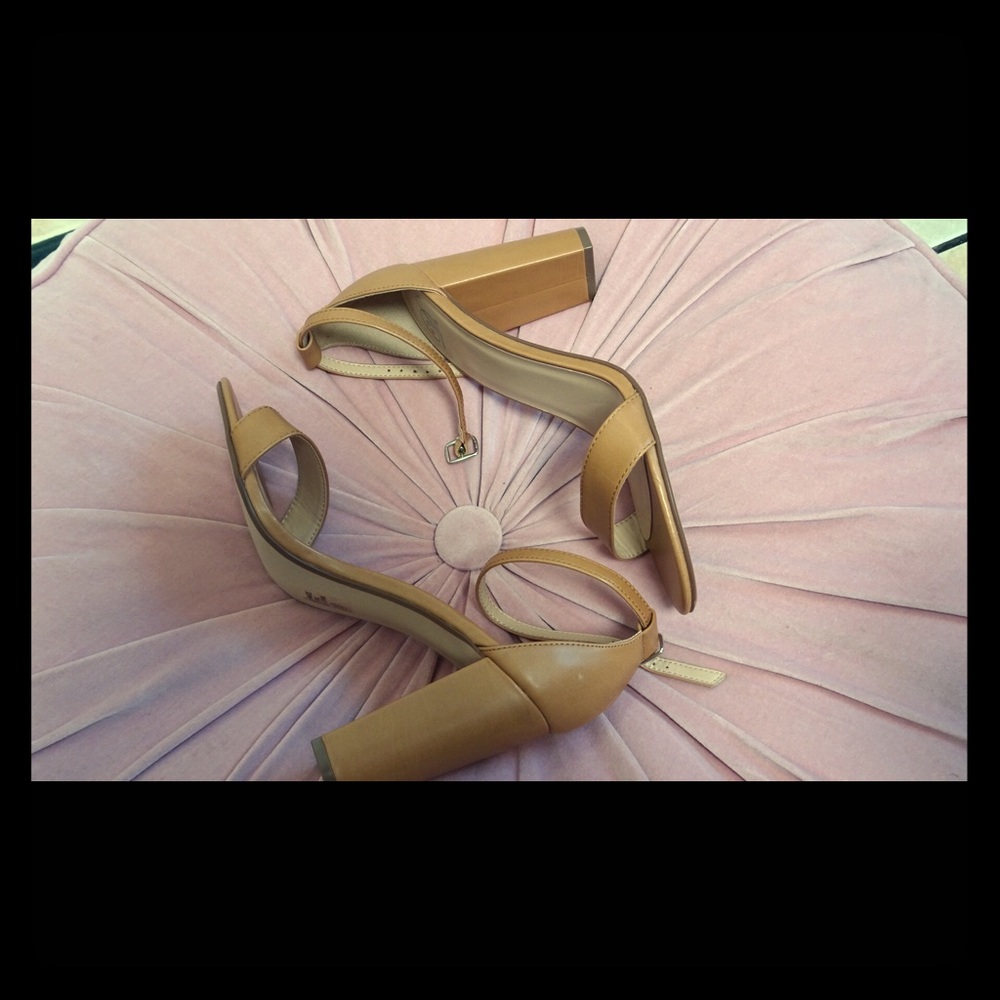Sandal heels
